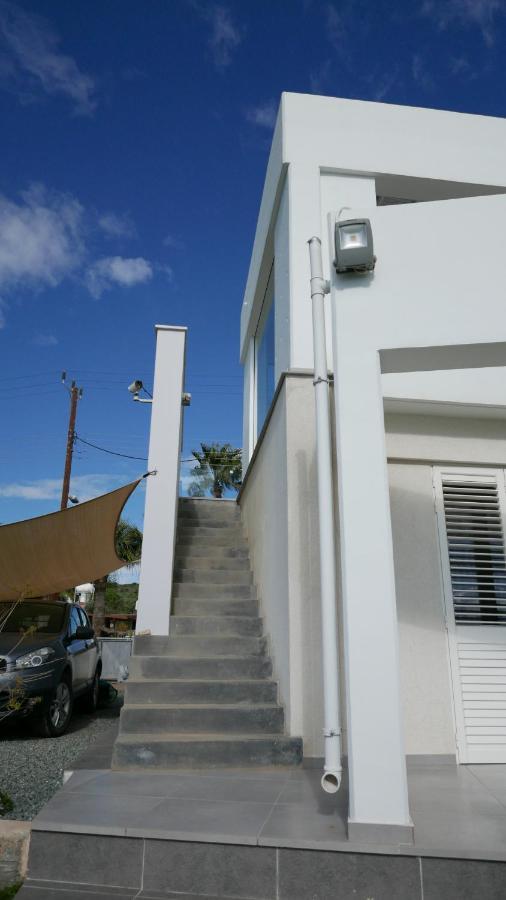 Casa Vacanze Baciata Agios Theodoros Buitenkant foto